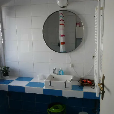 Cosy 55sqm, Cotroceni Area בית הארחה בוקרשט